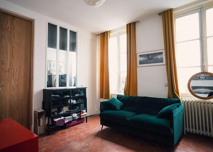Duplex Sur Cour Arboree Апартаменты