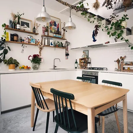 Appartement Duplex Sur Cour Arboree *